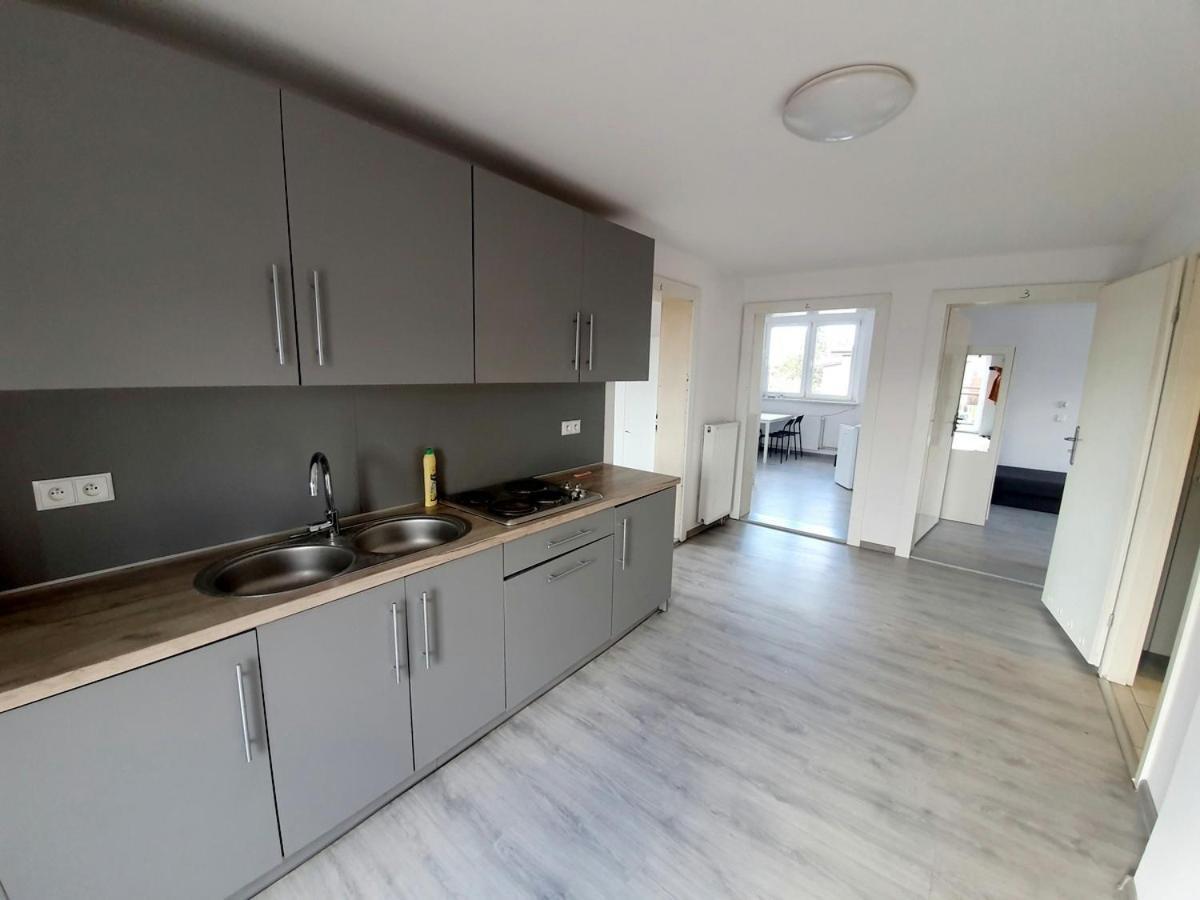 Riviera Rybnik Hostel Rybnik  Ngoại thất bức ảnh