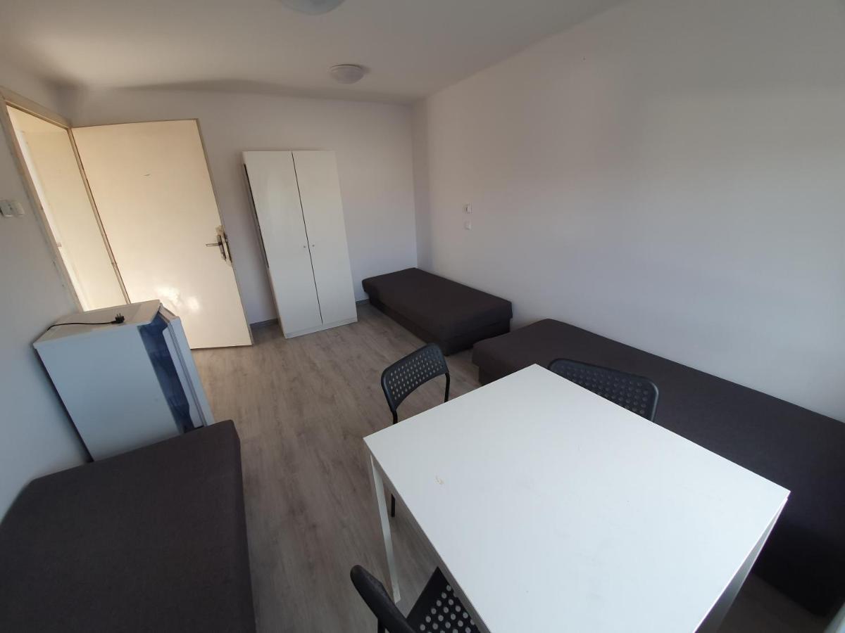 Riviera Rybnik Hostel Rybnik  Ngoại thất bức ảnh