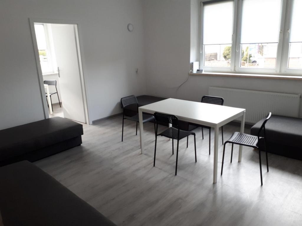 Riviera Rybnik Hostel Rybnik  Ngoại thất bức ảnh